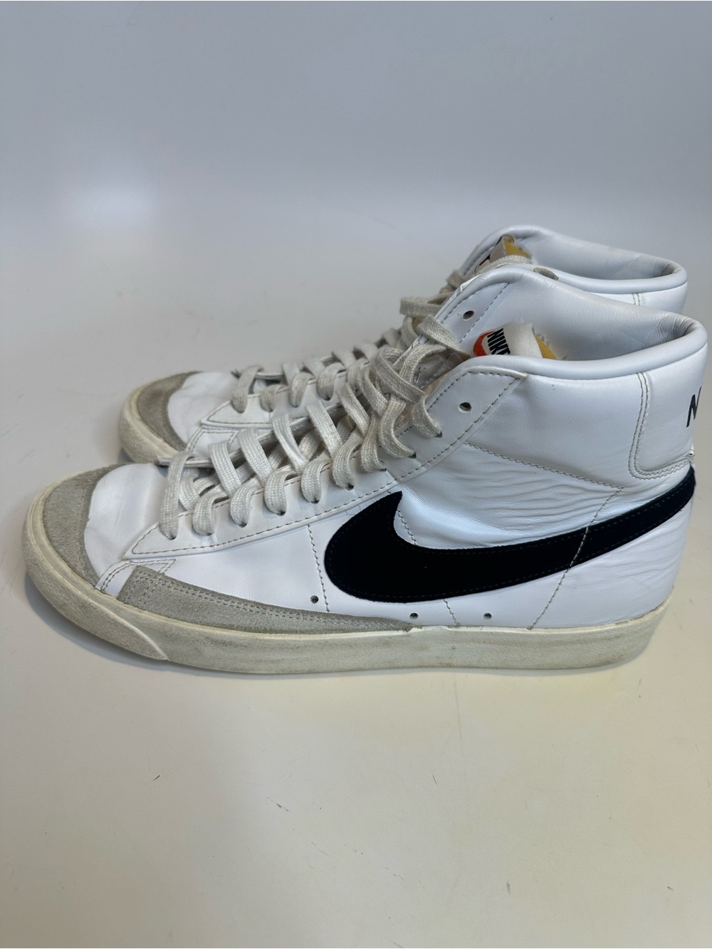 Nike White Black Cream High-Top Sneakers with Orange Logo - Picture 4 of 8